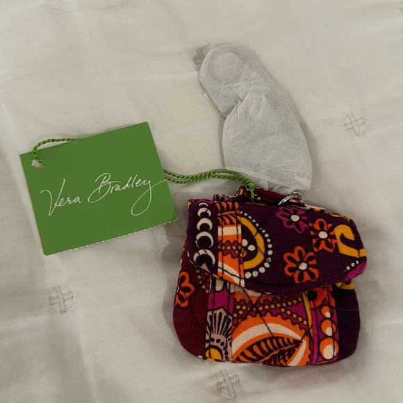 Vera Bradley Handbags - NEW Vera Bradley mini attaché charm keychain still wrapped up ❤️🩷safari sunset